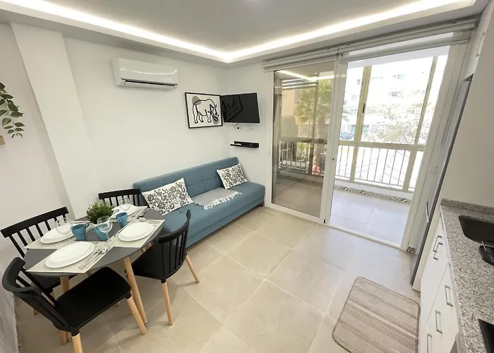 10. Beautiful Esmeralda With A/c