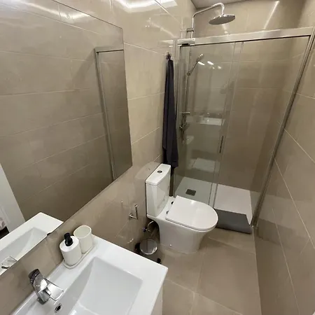 شقة 10. Beautiful Esmeralda With A/c