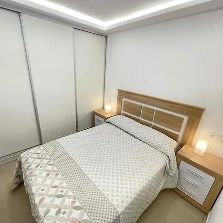 10. Beautiful Esmeralda With A/c شقة *